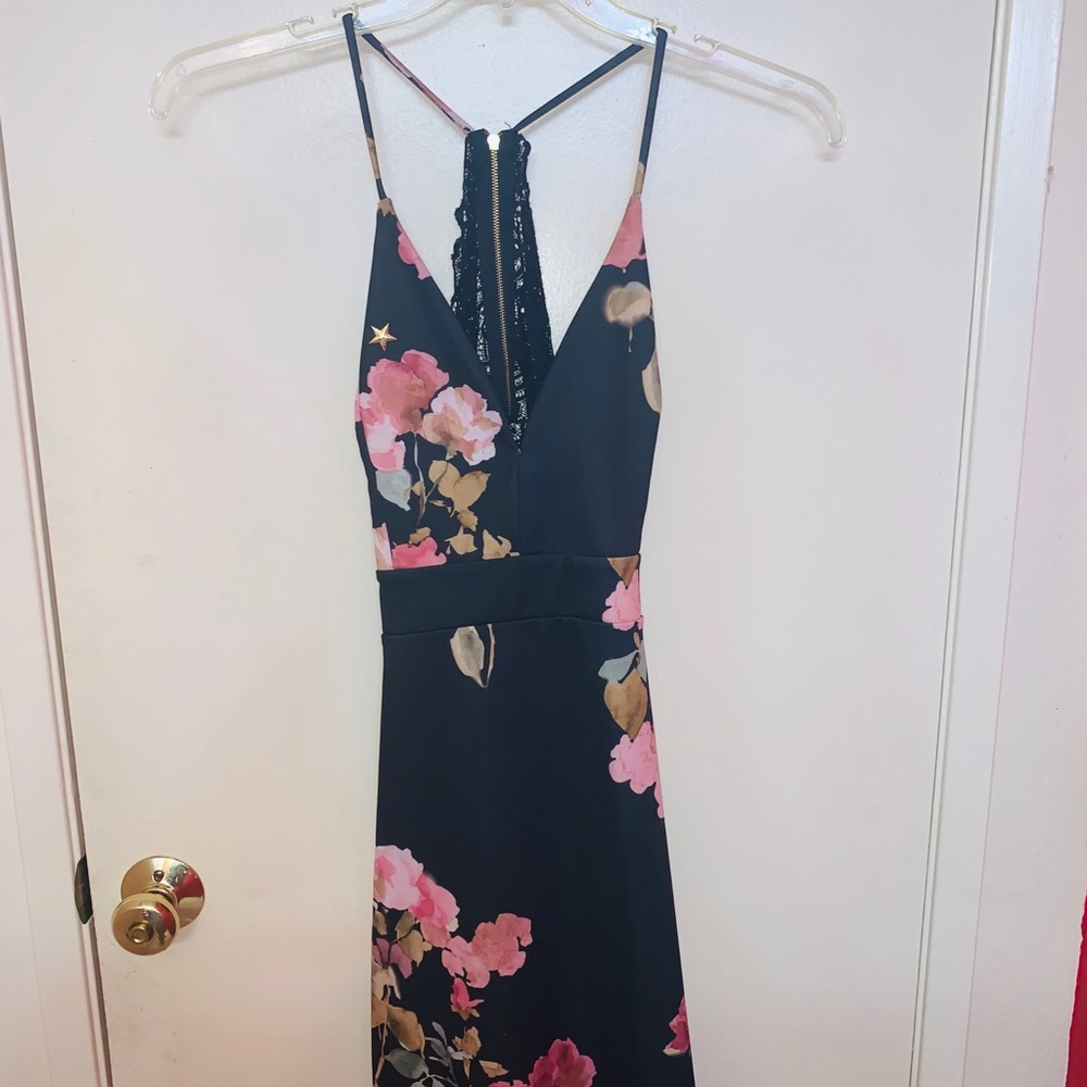 Black Floral Bodycon Dress With Lace Back Size 8